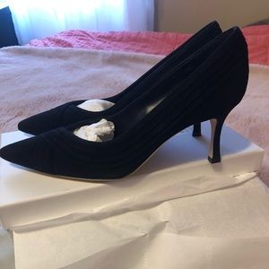 SOLD Brand new authentic Manolo Blahnik